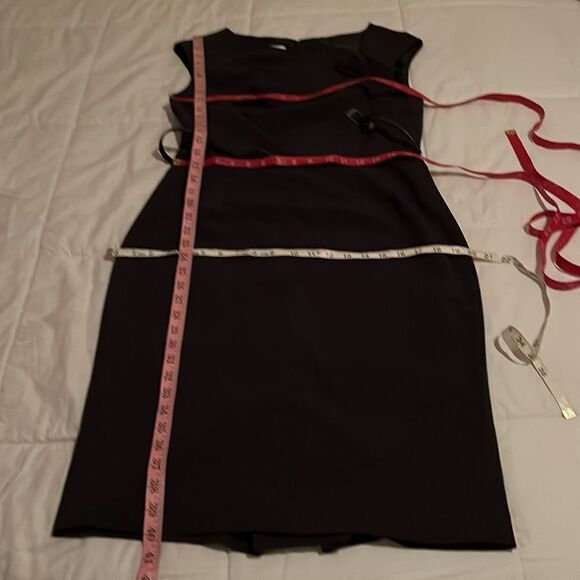 Jones Studio Woman’s Dress Sz 10 Dark Gray Pleated Floral Sleeveless Midi Belted - Picture 13 of 13
